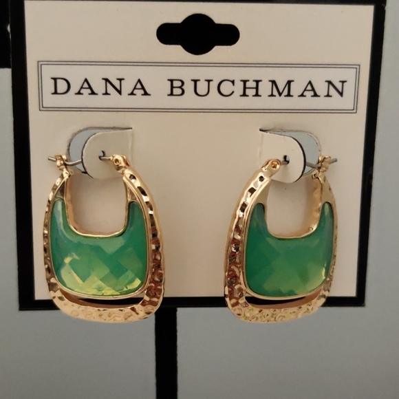 Bracelets & Earrings Bundle 🌴🌴🌴 - Picture 2 of 10